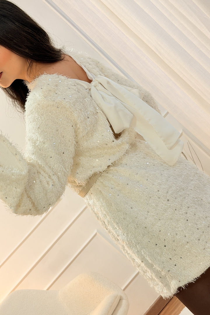 Elegantní Šaty s Mašlí – Luxus, který podtrhuje vaši ženskost