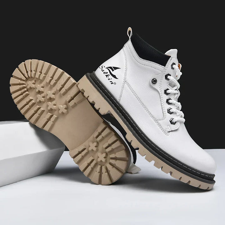 ETHAN – ODOLNÉ TURISTICKÉ BOTY 