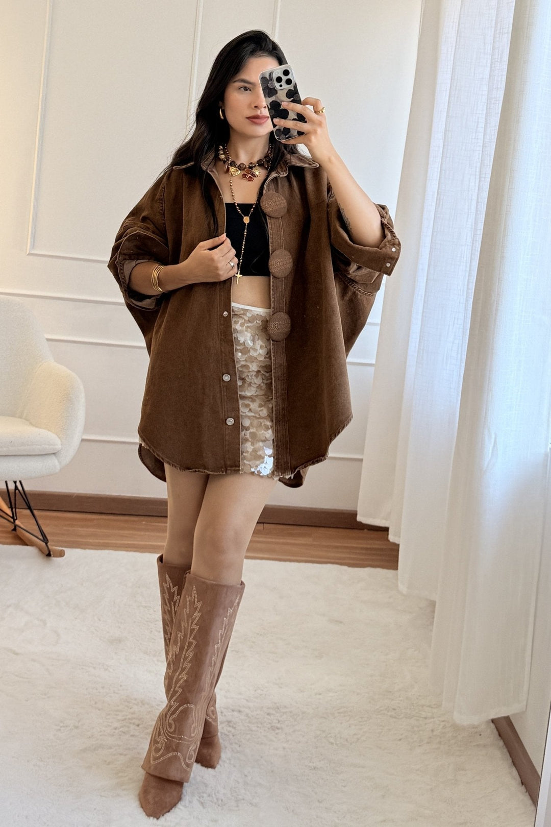 Oversize košile s vyšívanými knoflíky