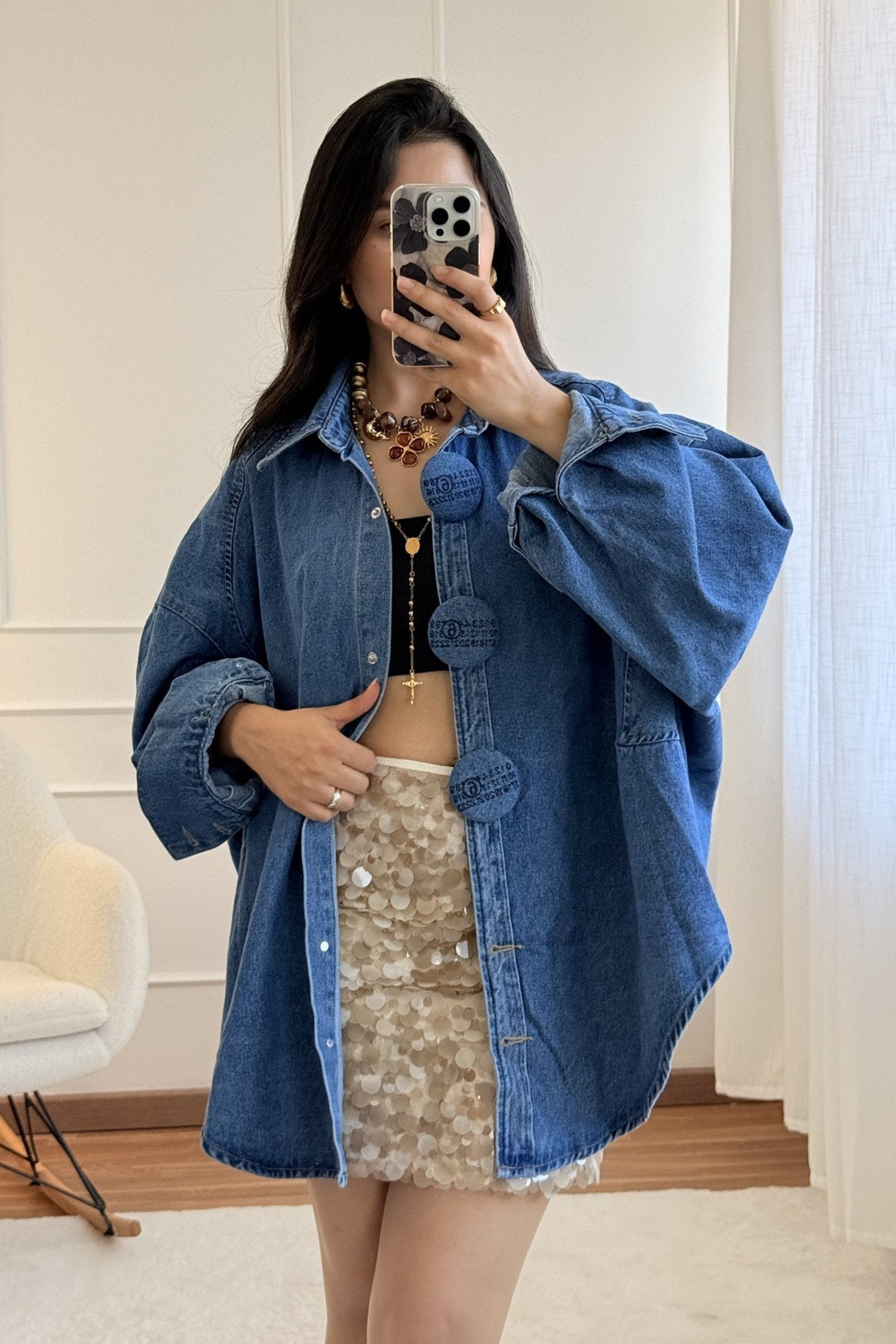 Oversize košile s vyšívanými knoflíky