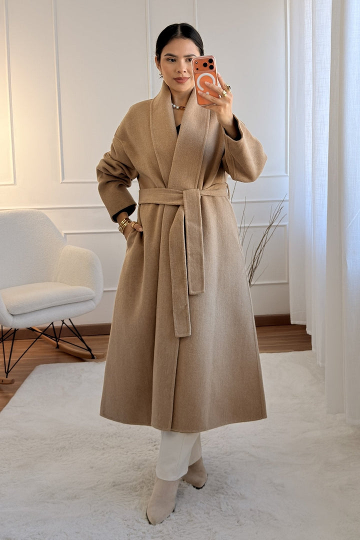 Dlouhý kabát z směsové vlny s páskem