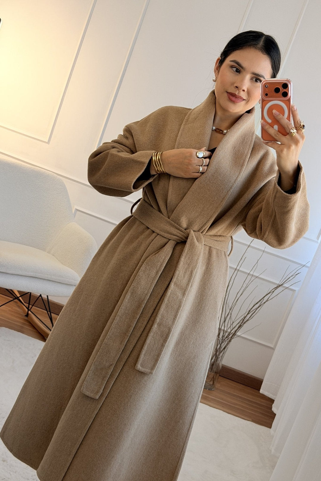 Dlouhý kabát z směsové vlny s páskem