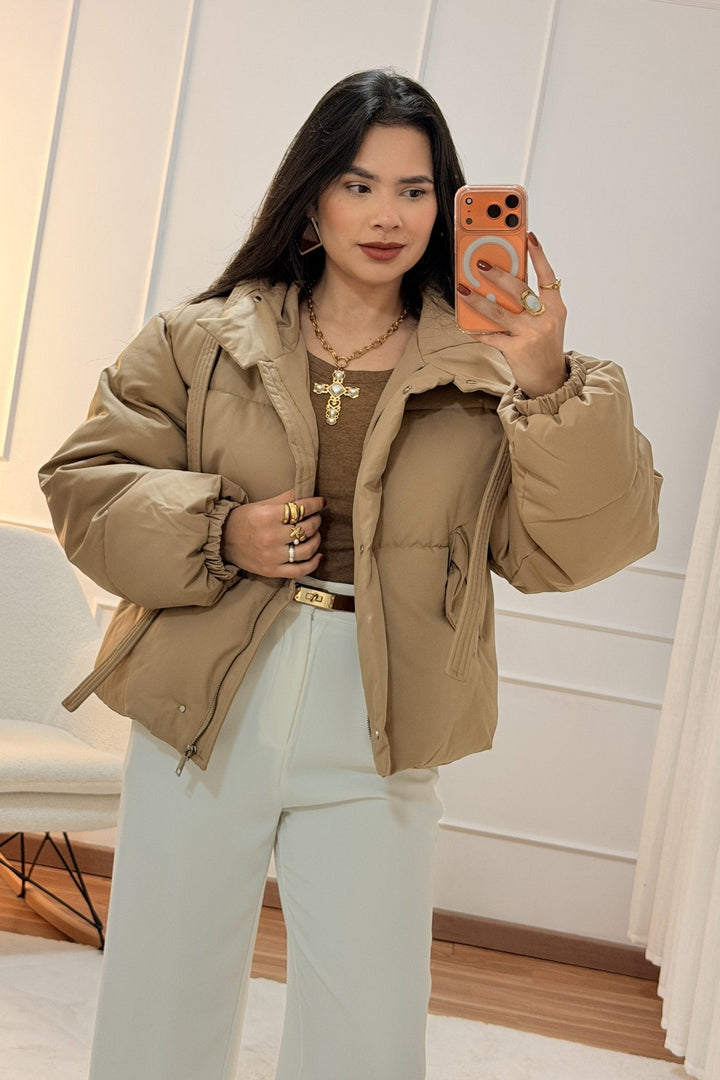 Krátká bunda s kapucí