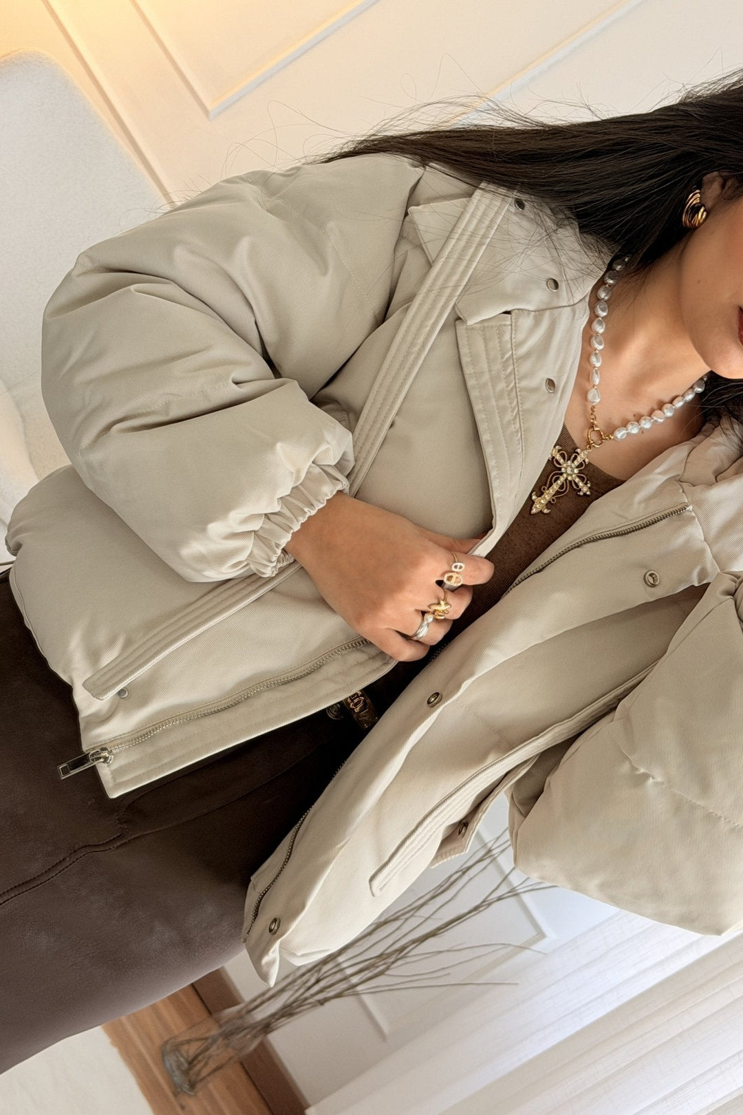 Krátká bunda s kapucí