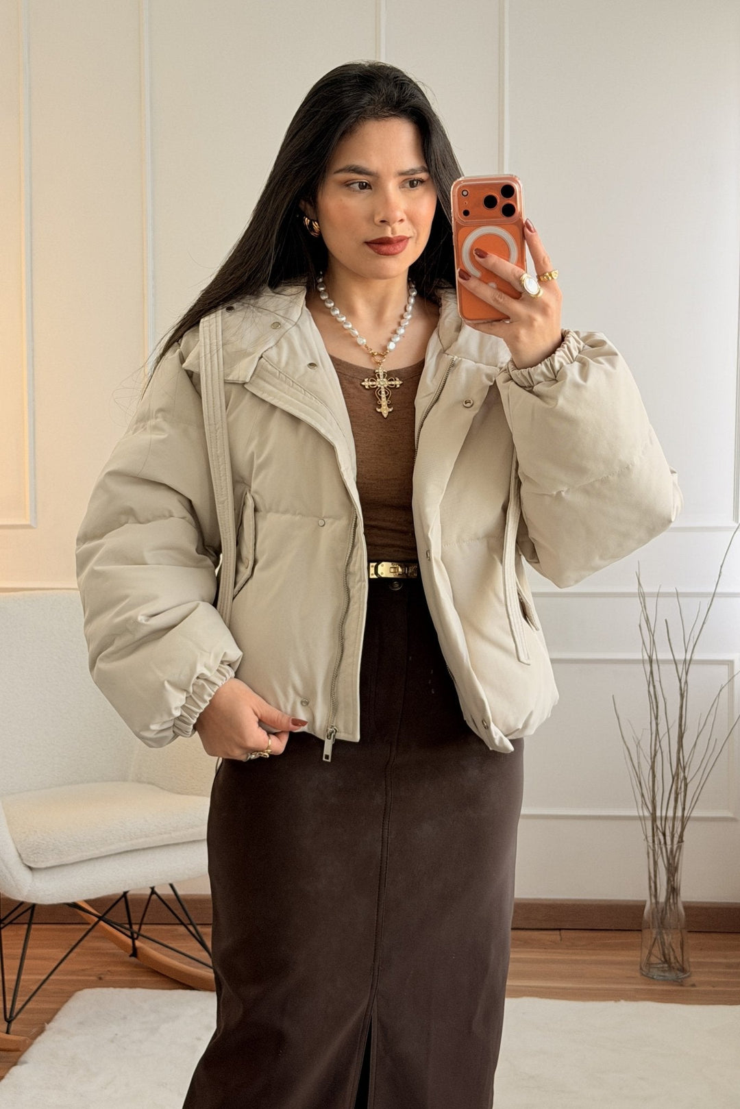 Krátká bunda s kapucí