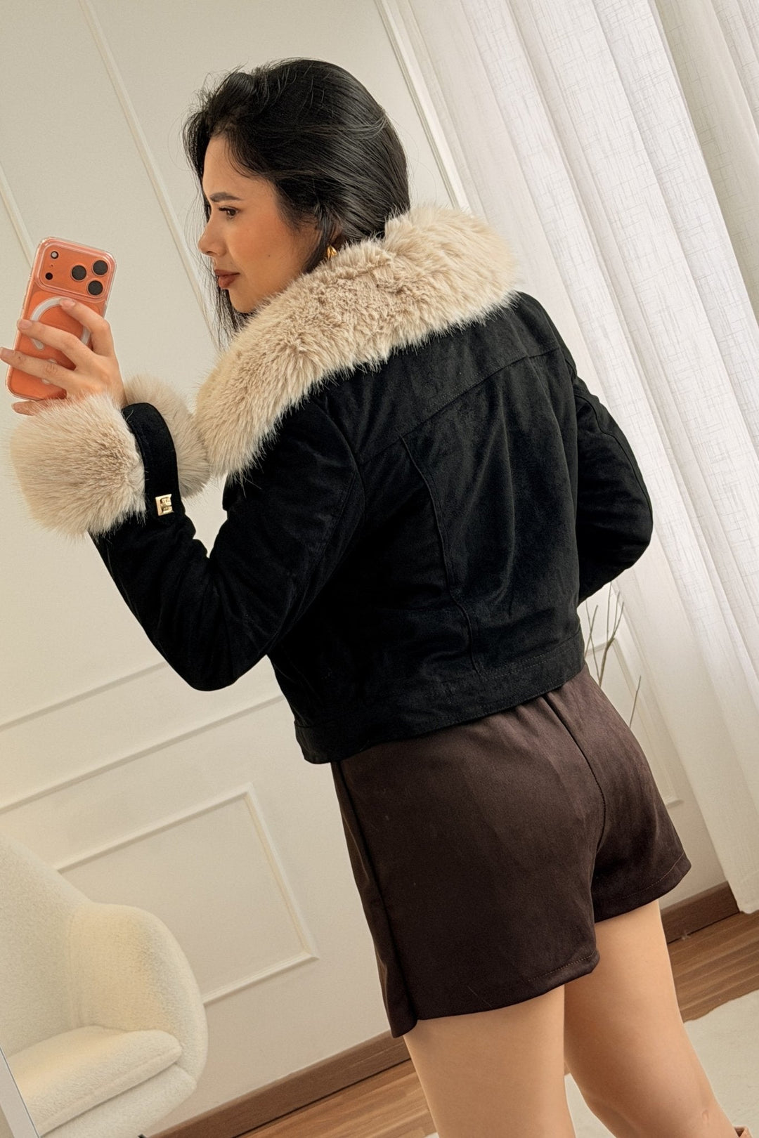 Krátký semišový kabát s odnímatelným chlupem FLAMMODE