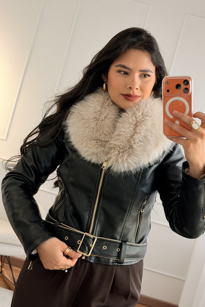 Krátký kabát z umělé kůže s páskem FLAMMODE