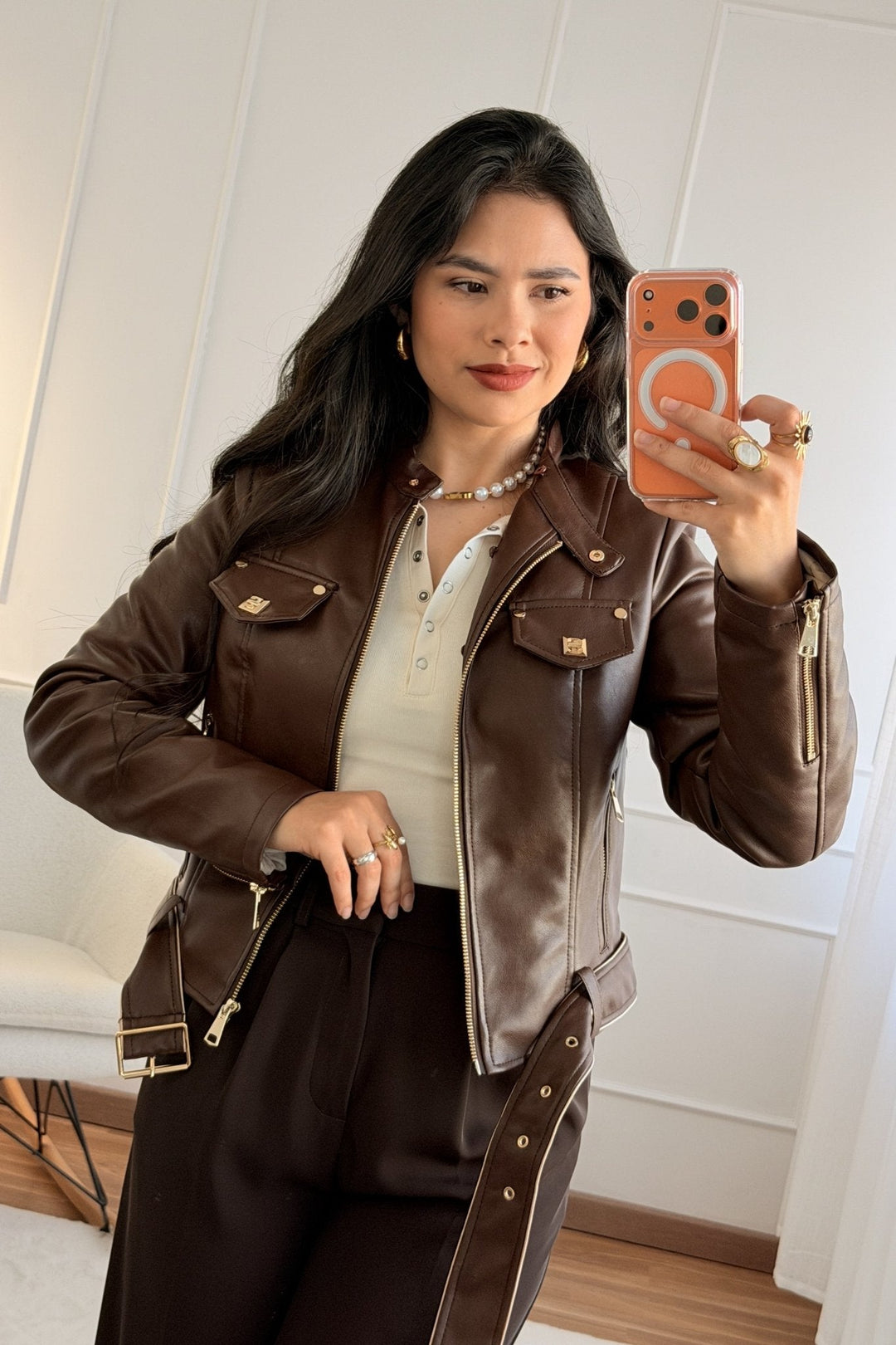 Krátký kabát z umělé kůže s páskem FLAMMODE