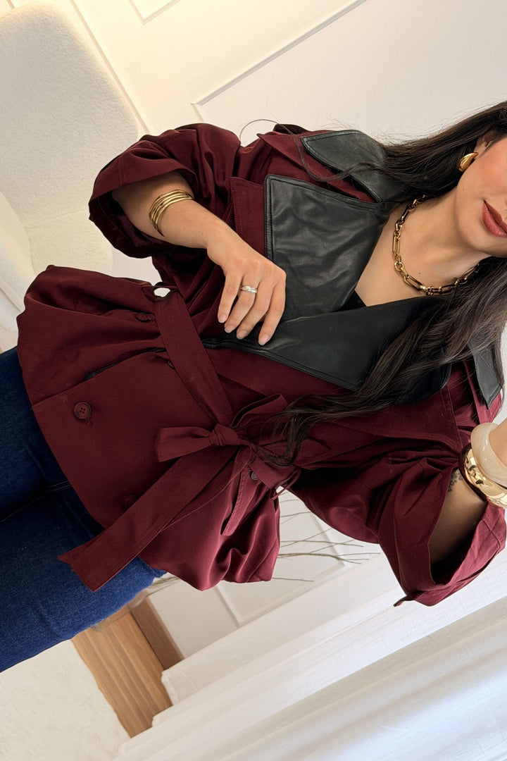 Krátký trench kabát s dvojitou límcem MOCHY