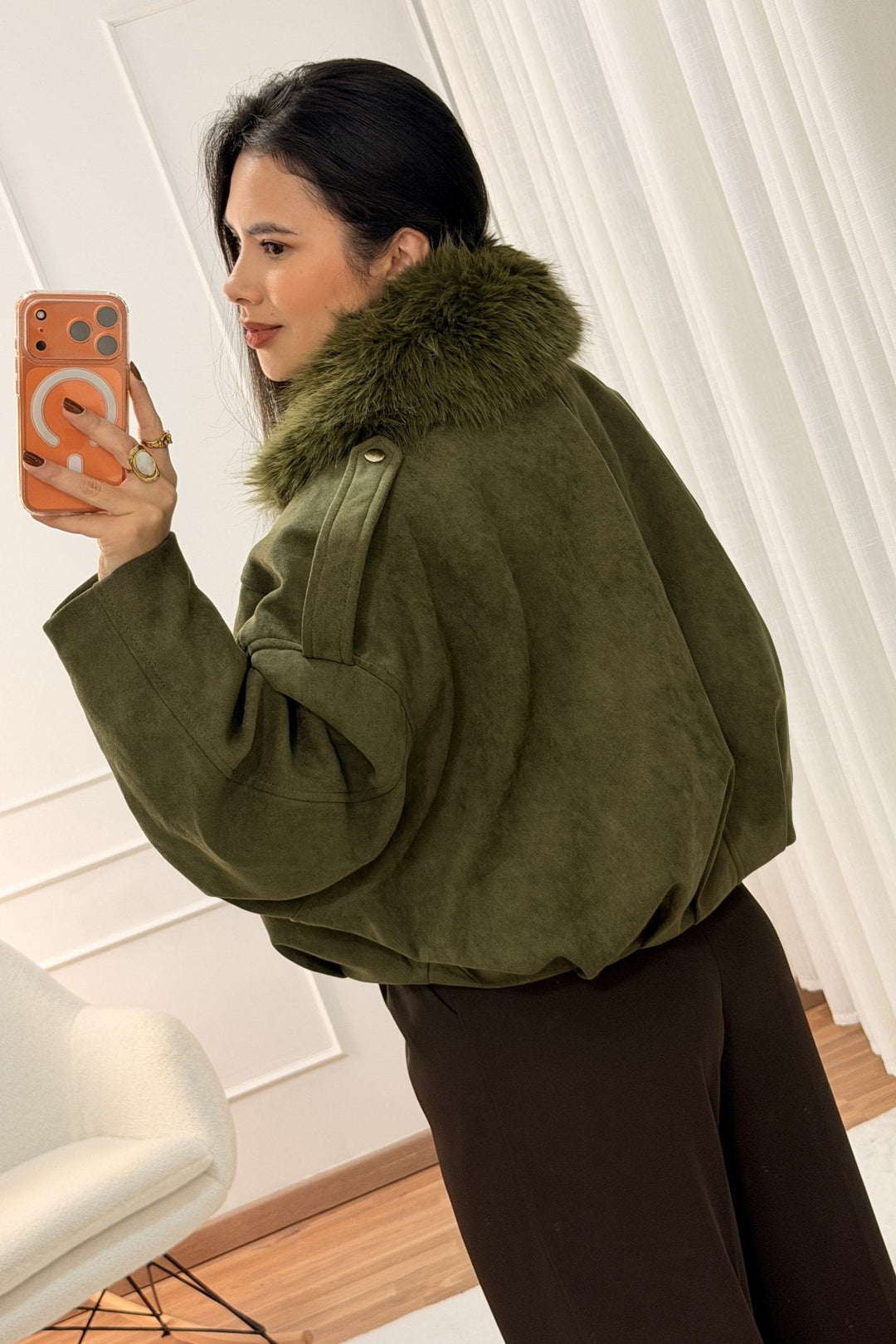 Kabát s kožešinovým límcem FLAMMODE