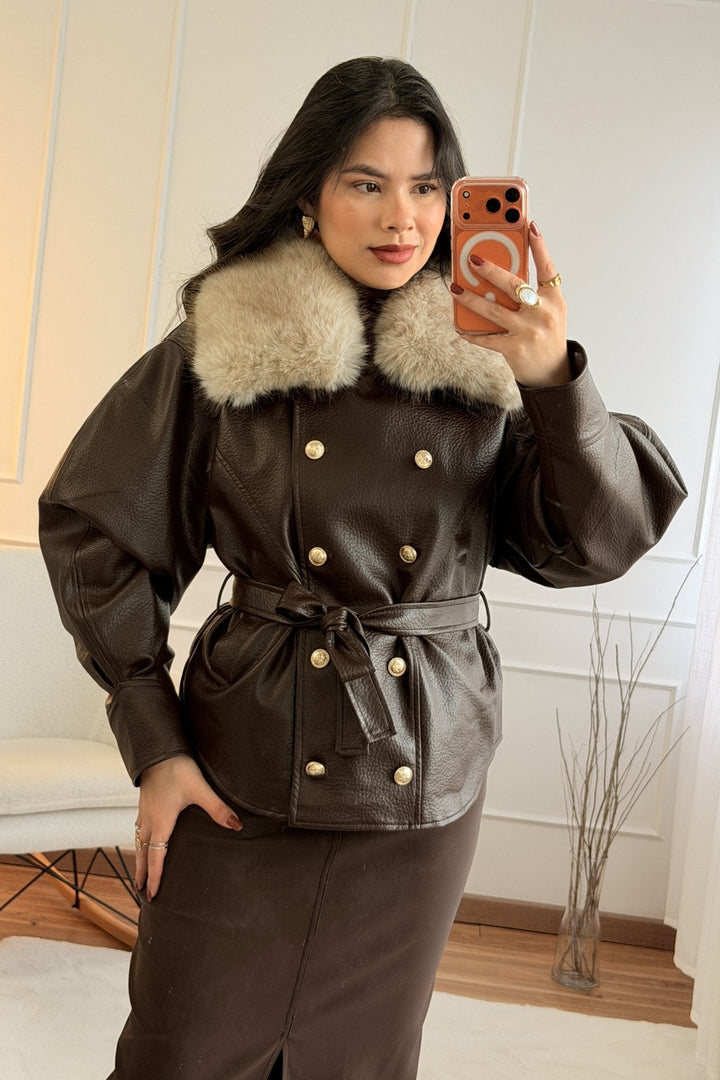 Kabát s kožešinovým límcem MOCHY 