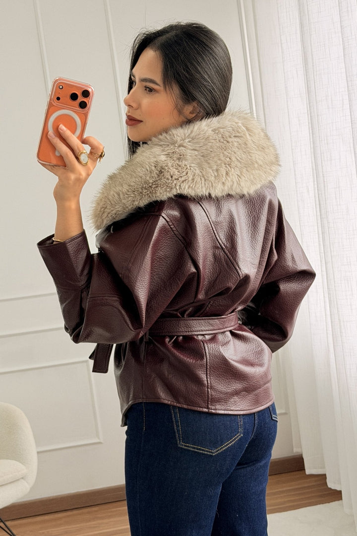 Kabát s kožešinovým límcem MOCHY 