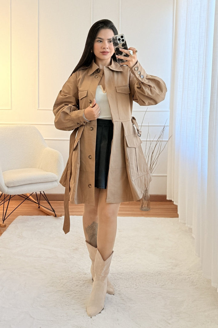 Šaty (gabardén) ve stylu utilitární s páskem