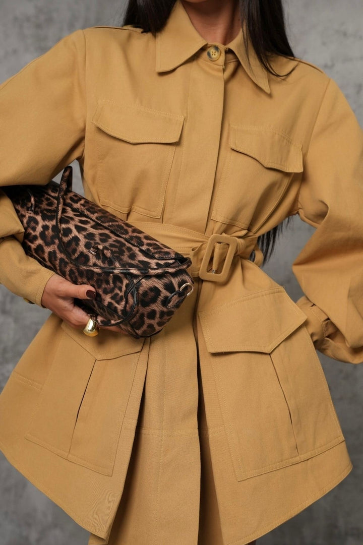 Šaty (gabardén) ve stylu utilitární s páskem