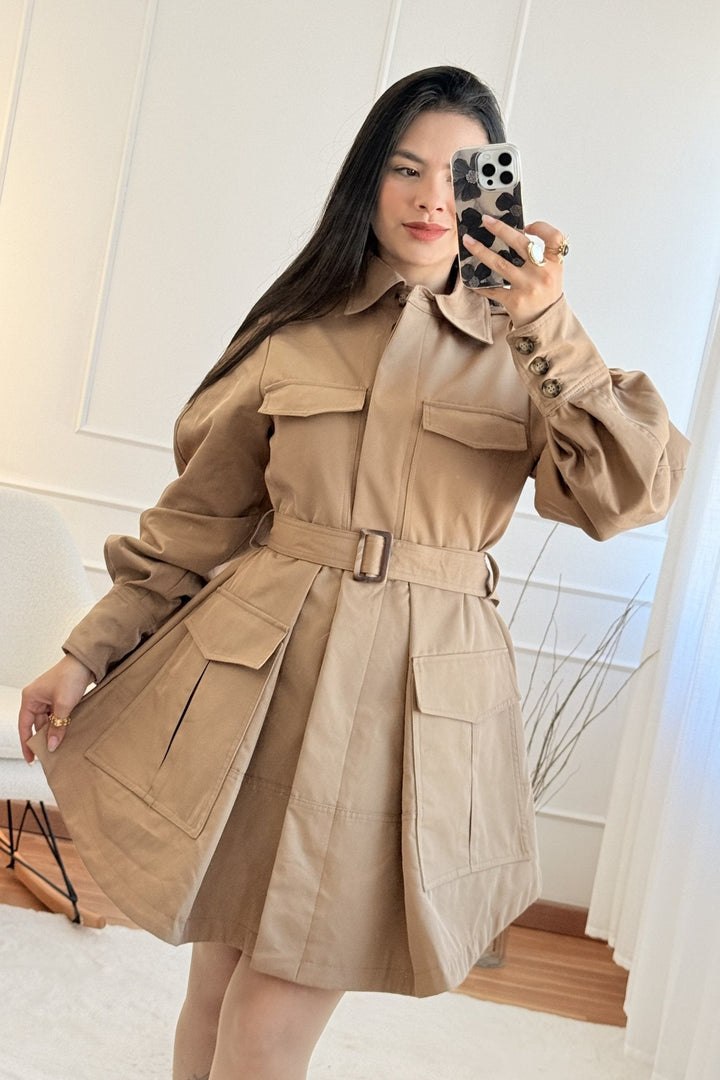 Šaty (gabardén) ve stylu utilitární s páskem